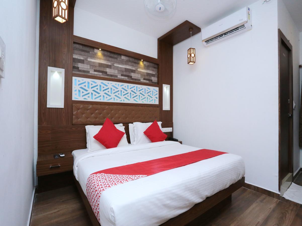 Hotel Qube Kochi Exterior photo