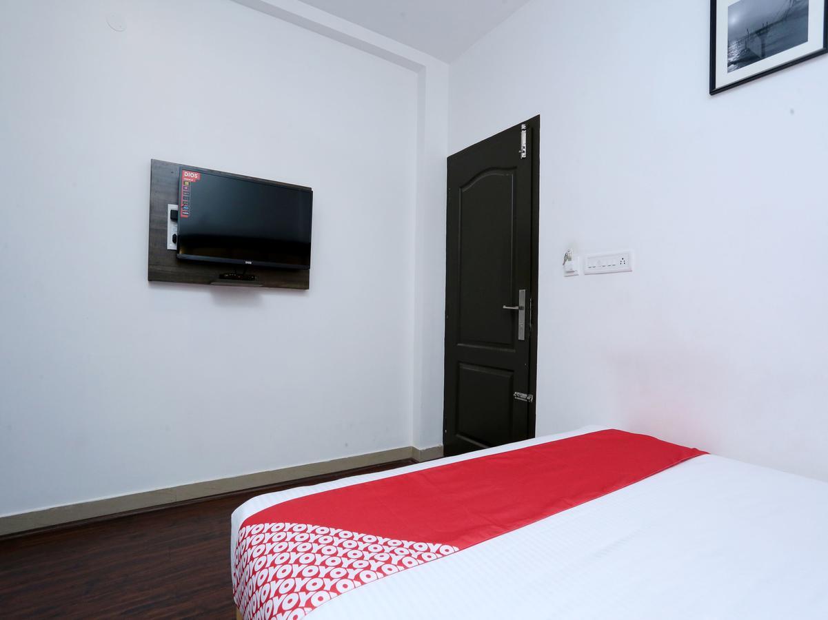 Hotel Qube Kochi Exterior photo